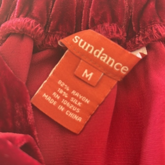 Sundance Red Crushed Velvet Nicole Halter Top. Size M. P/A1719 - Picture 6 of 6